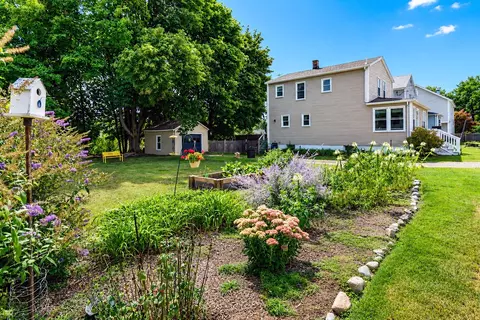 Exterior - 5 Walcott Rd, Danvers, MA 01923 photo 2 of 4