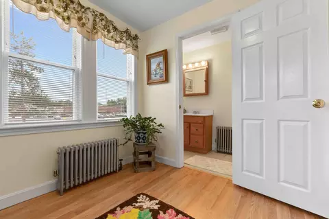 Entry Way - 5 Walcott Rd, Danvers, MA 01923 photo 3 of 6