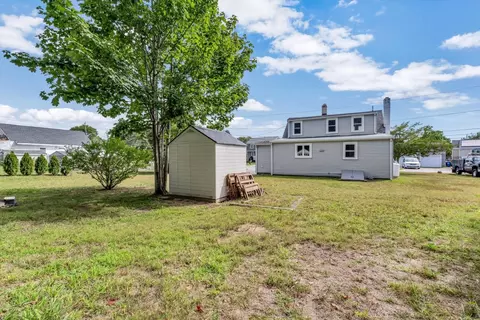 Exterior - 4 Cherry St, Wareham, MA 02571 photo 4 of 6