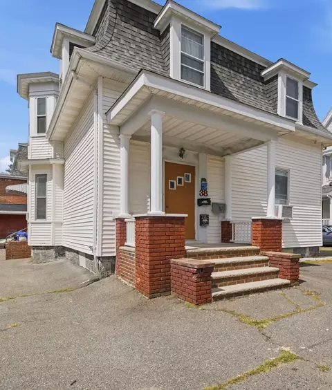 38 Trescott St 35 School St, Taunton, MA 02780
