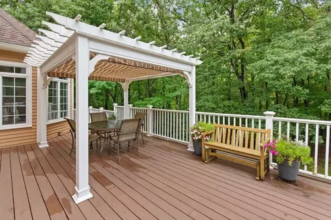 Exterior - 66 Eisenhower Dr, Sharon, MA 02067 photo 6 of 11