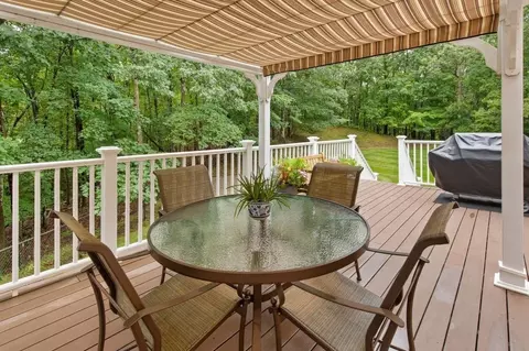 Exterior - 66 Eisenhower Dr, Sharon, MA 02067 photo 8 of 11