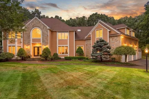Exterior - 66 Eisenhower Dr, Sharon, MA 02067 photo 11 of 11