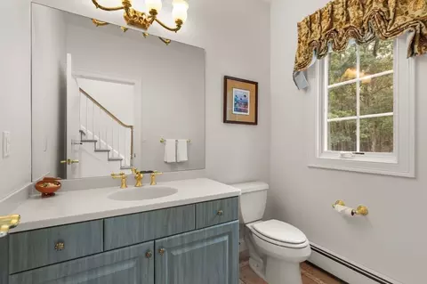 Bath - 66 Eisenhower Dr, Sharon, MA 02067 photo 1 of 4