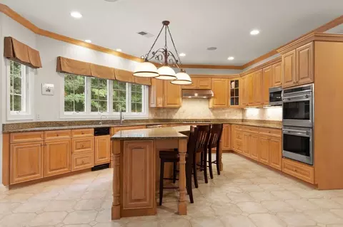 Kitchen - 66 Eisenhower Dr, Sharon, MA 02067 photo 1 of 4