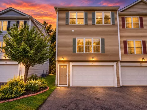 87 E Mountain St, Worcester, MA 01606