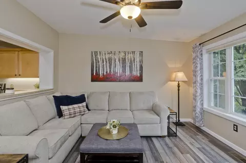 Living - 55 Pinecrest Dr #55, Chicopee, MA 01020 photo 3 of 4