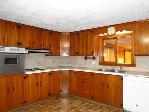 Kitchen - 128 Sutton Rd, Webster, MA 01570 photo 1 of 2