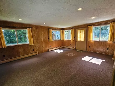 Living - 128 Sutton Rd, Webster, MA 01570 photo 3 of 5