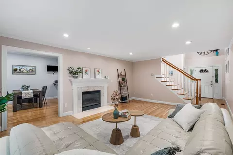 Living - 65 Crescent Rd #65, Needham, MA 02494 photo 2 of 2