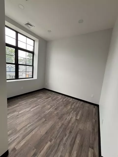 439 Pine St #102, Fall River, MA 02720 photo 4