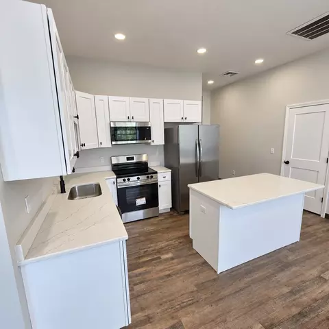 439 Pine St #102, Fall River, MA 02720 photo 2
