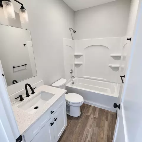 439 Pine St #102, Fall River, MA 02720 photo 3