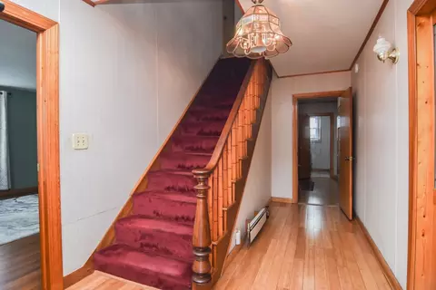 Entry Way - 38 Pleasant St, Ware, MA 01082 photo 2 of 5