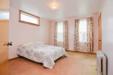 Bedroom - 38 Pleasant St, Ware, MA 01082 photo 5 of 8