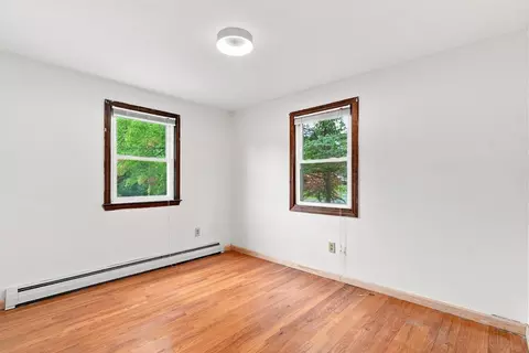Bedroom - 45 Campbell Dr, Easthampton, MA 01027 photo 4 of 7