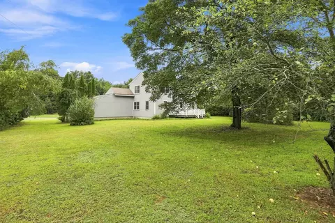 Exterior - 45 Campbell Dr, Easthampton, MA 01027 photo 6 of 7
