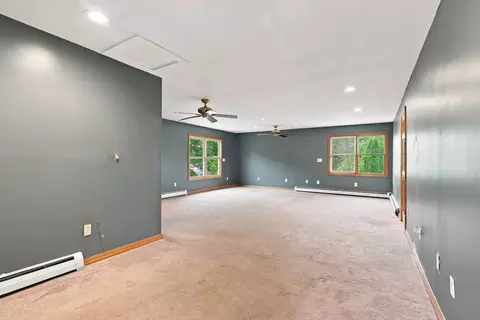 Living - 45 Campbell Dr, Easthampton, MA 01027 photo 9 of 10