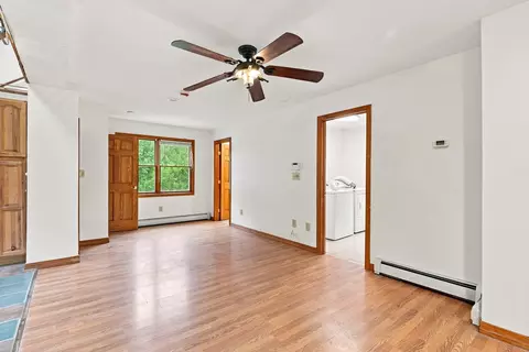 Living - 45 Campbell Dr, Easthampton, MA 01027 photo 10 of 10