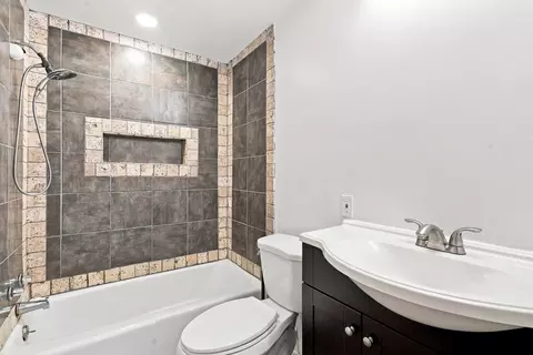 Bath - 45 Campbell Dr, Easthampton, MA 01027 photo 1 of 4