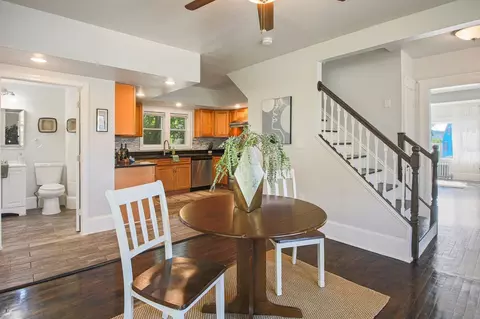 Entry Way - 4 Longfellow Rd, Worcester, MA 01602 photo 2 of 6