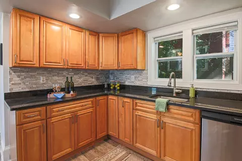 Kitchen - 4 Longfellow Rd, Worcester, MA 01602 photo 4 of 6