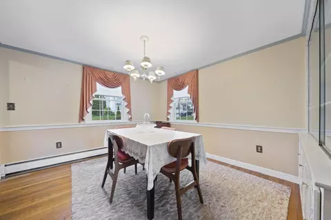 Dining - 20 Bonney Ln, Dedham, MA 02026 photo 2 of 4