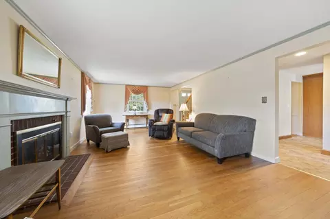 Living - 20 Bonney Ln, Dedham, MA 02026 photo 1 of 3