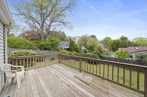 Exterior - 20 Bonney Ln, Dedham, MA 02026 photo 7 of 8