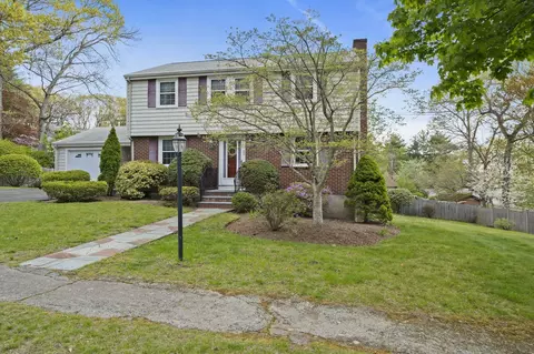 Exterior - 20 Bonney Ln, Dedham, MA 02026 photo 2 of 8