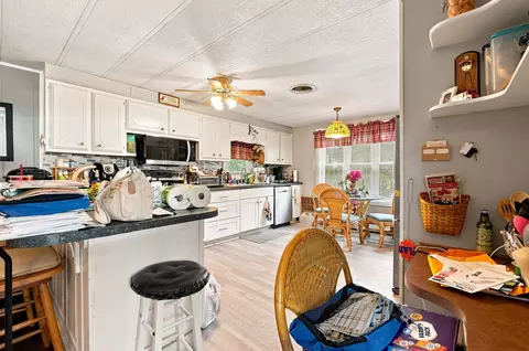 Kitchen - 60 Longboat Dr, Wareham, MA 02576 photo 7 of 12