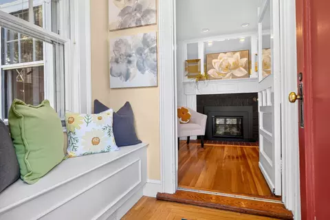Entry Way - 7 Dexter Rd, Wellesley, MA 02482 photo 1 of 1