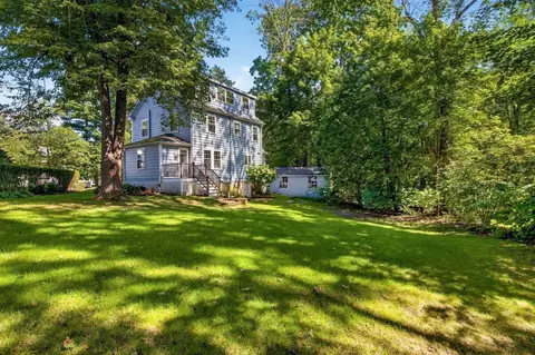 Exterior - 7 Dexter Rd, Wellesley, MA 02482 photo 2 of 3