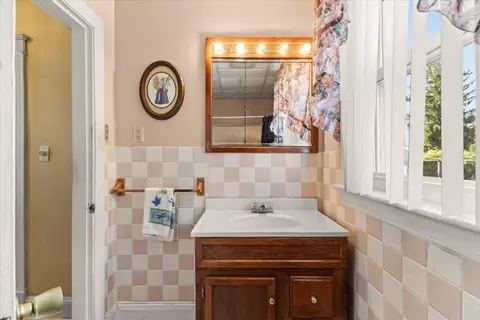 Bath - 47 Bush St, Fall River, MA 02724 photo 6 of 7