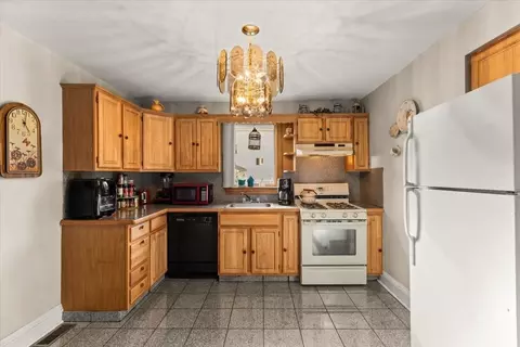 Kitchen - 47 Bush St, Fall River, MA 02724 photo 4 of 5