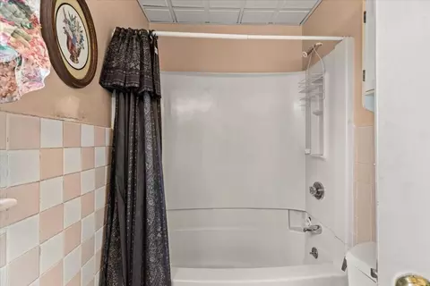 Bath - 47 Bush St, Fall River, MA 02724 photo 5 of 7