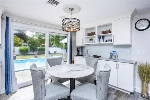 Dining - 9 Algonquin Rd, Danvers, MA 01923 photo 1 of 1