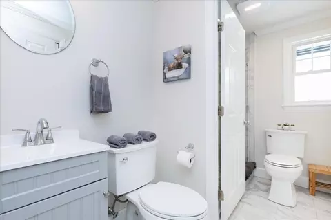 Bath - 9 Algonquin Rd, Danvers, MA 01923 photo 4 of 4
