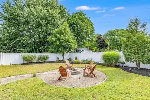 Exterior - 9 Algonquin Rd, Danvers, MA 01923 photo 9 of 12