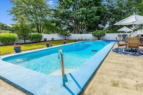 Exterior - 9 Algonquin Rd, Danvers, MA 01923 photo 6 of 12