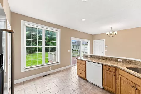 Kitchen - 33 Caddyshack Dr, Chicopee, MA 01020 photo 5 of 5