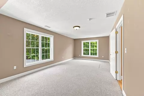 Bedroom - 33 Caddyshack Dr, Chicopee, MA 01020 photo 9 of 10