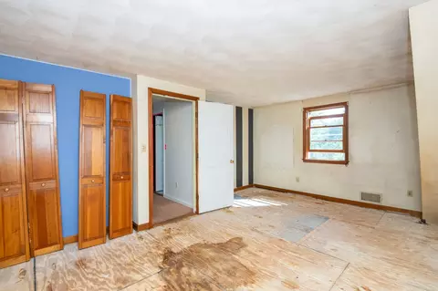 Bedroom - 136 North St, Danvers, MA 01923 photo 4 of 9
