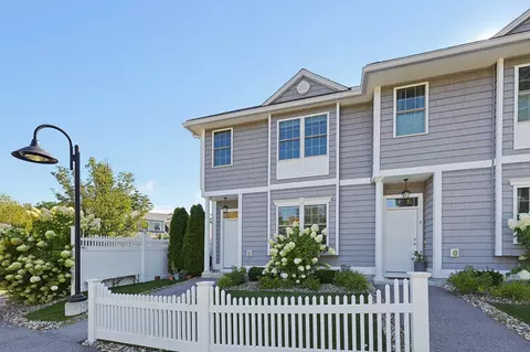 5 Jerome Rd #5, Tewksbury, MA 01876