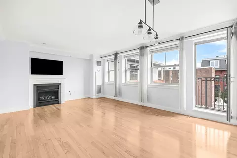 44 Prince St #508, Boston, MA 02113