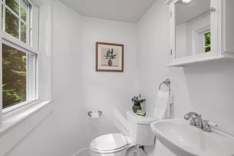 Bath - 24 Thorndike St, Reading, MA 01867 photo 1 of 2