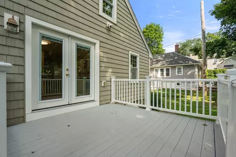 Exterior - 26 Elliott St, Reading, MA 01867 photo 2 of 6