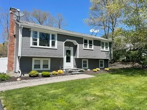 1169 W Elm St Ext, Brockton, MA 02301
