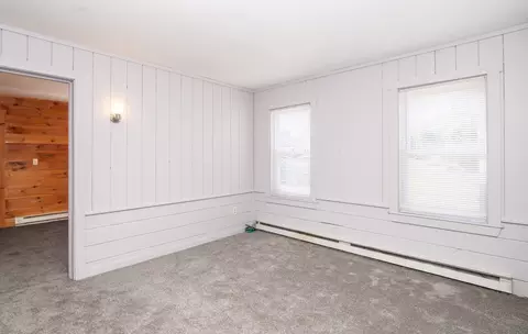 Living - 595 Main St, Acushnet, MA 02743 photo 7 of 7