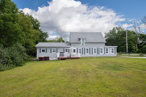 Exterior - 595 Main St, Acushnet, MA 02743 photo 10 of 11